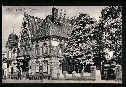 AK Neuruppin, Gasthaus Stadtgarten F. Schölzel, Strassenansicht mit Garteneingang