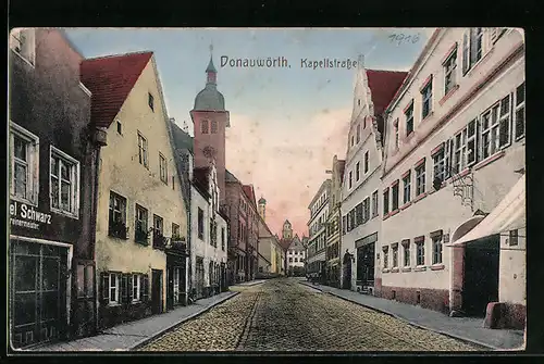 AK Donauwörth, Kapellenstrasse mit Kirche