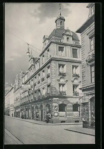 AK München, Strassenpartie am Hotel Drei Raben
