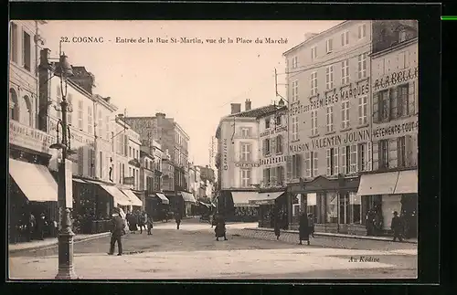 AK Cognac, Entrée de la Rue St-Martin, vue de la Place du Marché