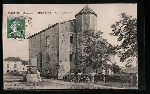 AK Montbron, Hotel de Ville