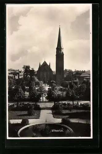 AK Vítkovice, Blick zur Kirche