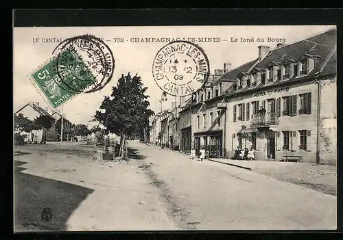 AK Champagnac-les-Mines, Le fond du Bourg