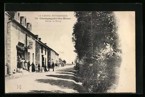 AK Champagnac-les-Mines, Entrée du Bourg