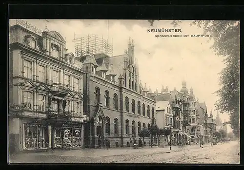 AK Neumünster, Strasse Grossflecken mit Geschäft und Hauptpost