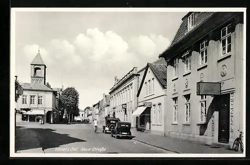 AK Varel i. Old., Neue Strasse mit Geschäften