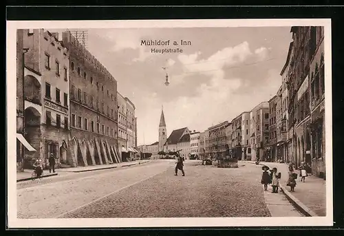 AK Mühldorf a. Inn, Hauptstrasse mit Gebäudeansichten