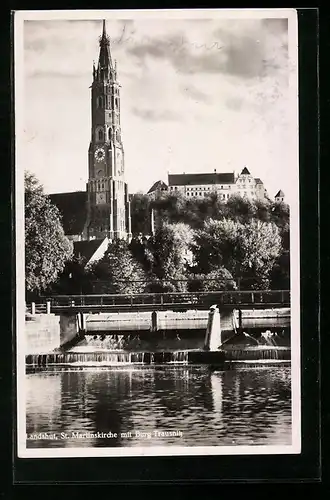 AK Landshut, Martinskirche mit Burg Trausnitz