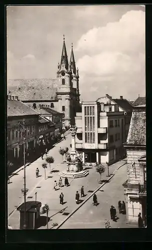 AK Komárno, Ortspartie aus der Vogelschau, Blick zur Kirche