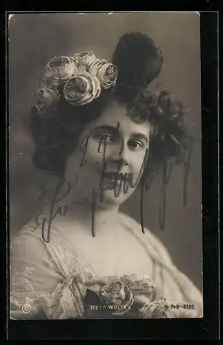 AK Opernsängerin Reta Walter mit Blumenblüten im Haar