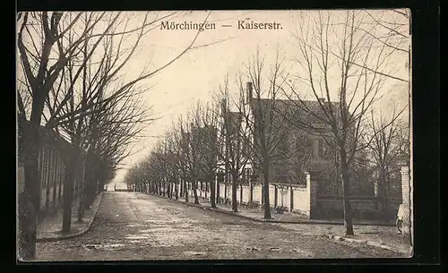 AK Mörchingen, Kaiserstrasse mit Bäumen