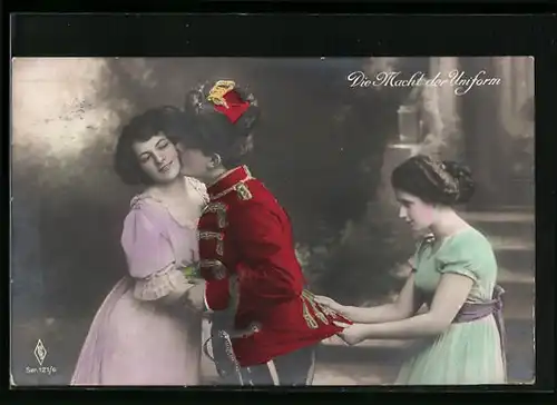 Foto-AK PFB: Soldat in Uniform küsst eine Frau