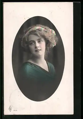 Foto-AK PFB: Junge Dame mit einem Haarband