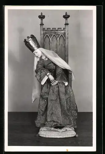 AK Sonneberg /Thür., Kriemhild ald Etzels Gemahlin, Kleinplastik, Gestalt aus der Nibelungensage