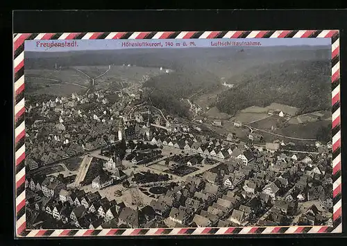 AK Freudenstadt, Luftschiffaufnahme mit Bergen