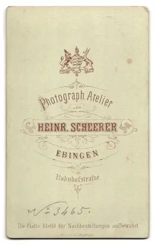 Fotografie Heinr. Scheerer, Ebingen, Gutbürgerliche Dame mit Halskette