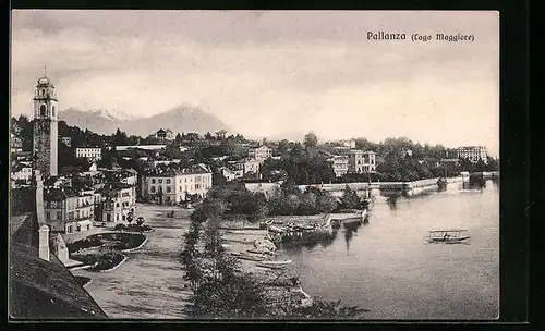 AK Pallanza, Lago Maggiore, Uferanlagen mit Blick auf die Stadt