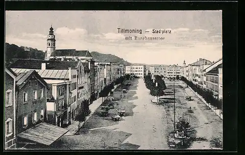 AK Tittmoning, der Stadtplatz mit dem Burghausertor