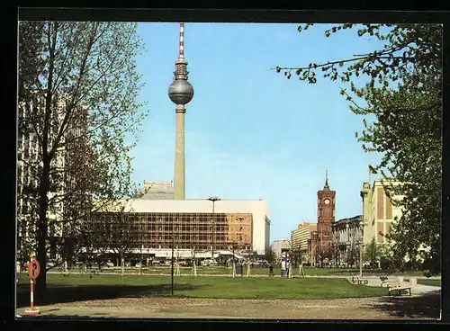 AK Berlin, Palast der Republik, Fernseh- und UKW-Turm der Deutschen Post Berlin