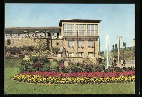 AK Nordhausen, Blumeninsel vor der HO Gaststätte Stadt Terrasse