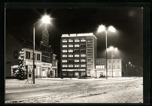 AK Mülhausen i. Thür., vor dem Hotel Stadt Mühlhausen bei Nacht