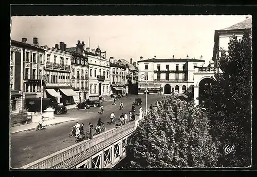 AK Mont-de-Marsan, La Place du Marché