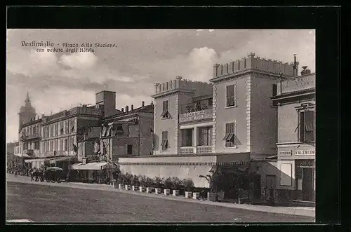 AK Ventimiglia, Piazza della Stazione, con veduta degli Hotels