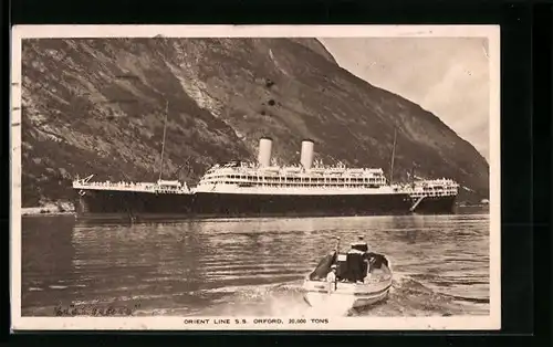 AK Orient Line, S. S. Orford und ein Motorboot