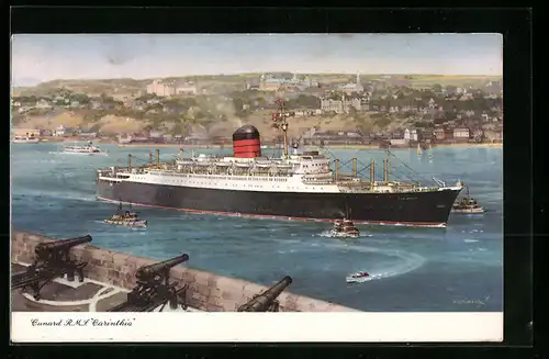AK Passagierschiff Cunard RMS Carinthia einen Hafen einfahrend