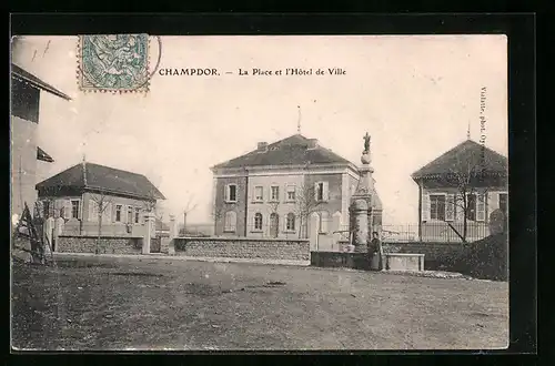 AK Champdor, La Place et l`Hotel de Ville