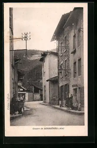 AK Serrières, Strassenpartie mit Häusern