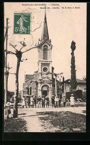 AK Neuville-les-Dames, L`Eglise