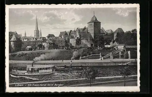 AK Lübeck, Elb-Trave-Kanal vorm Burgtor, Dampfer