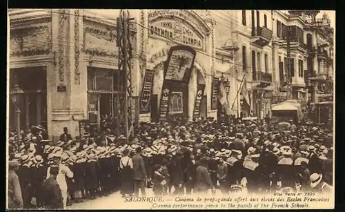 AK Salonique, Cinéma de propagande offert aux éleves des Ecoles Francaises