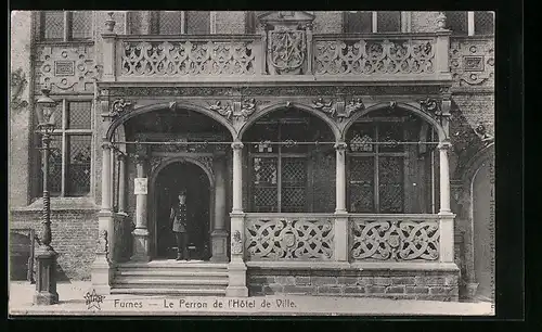 AK Furnes, Le Perron de l`Hôtel de Ville