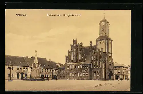 AK Wittstock /Dosse, Rathaus und Kriegerdenkmal