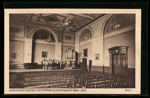 AK Berlin, Königstädtisches Reformrealgymnasium in der Elisabethstrasse 57, Aula mit Schülerchor