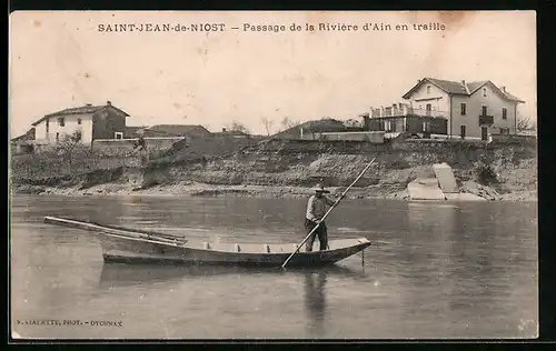 AK Saint-Jean-de-Niost, Passage de la Rivière d`Ain en traille