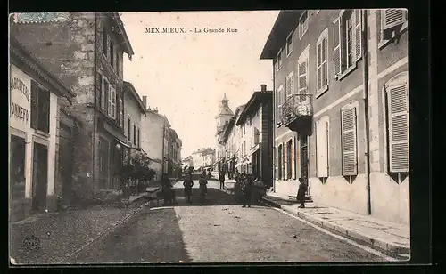 AK Meximieux, La Grande Rue