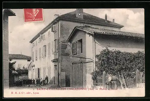 AK Saint-Etienne-Sur-Chalaronne, Mairie et Ecole