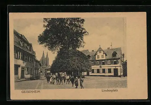 AK Geisenheim, Lindenplatz mit Kirche