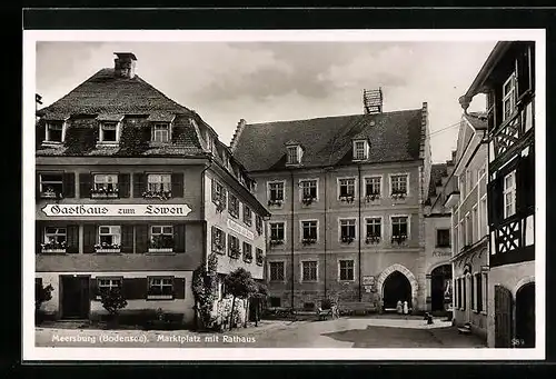 AK Meersburg /Bodensee, Marktplatz mit Rathaus und Gasthaus zum Löwen