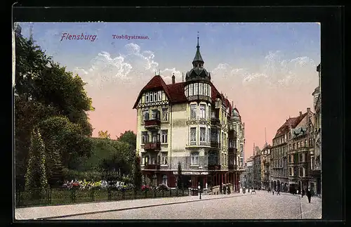 AK Flensburg, Tosbüystrasse mit Anlage und Turmgebäude