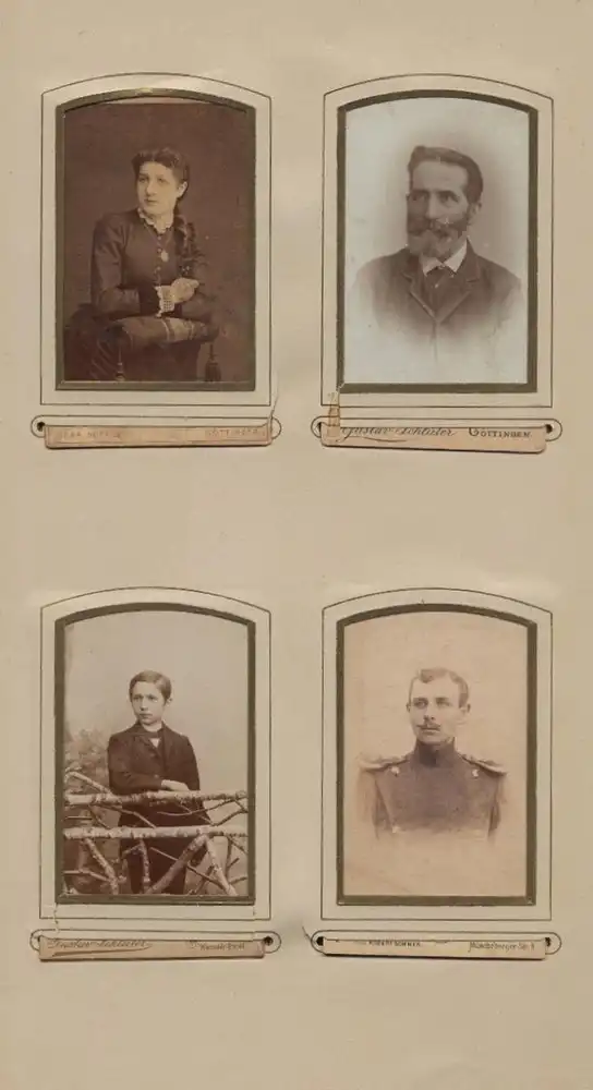 Fotoalbum mit 39 Fotografien Polizei Mylau i. V., 25 jähr. Dienstjubiläum, Wachtmeister, Uniform, Orden, EK, Pickelhaube 27
