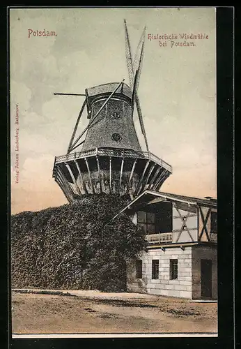 AK Potsdam, Historische Windmühle mit Haus