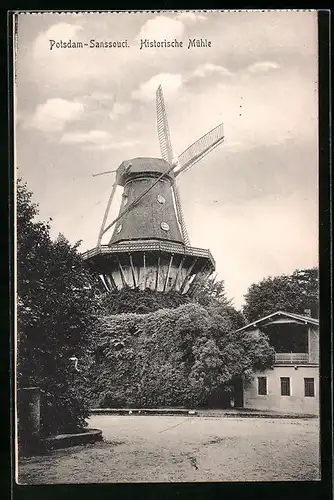 AK Potsdam-Sanssouci, Historische Windmühle mit Farradfahrer