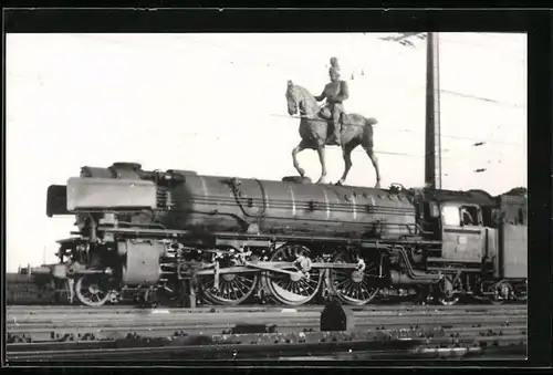 Fotografie Deutsche Bahn, Dampflok, Tender-Lokomotive & Reiterstandbild