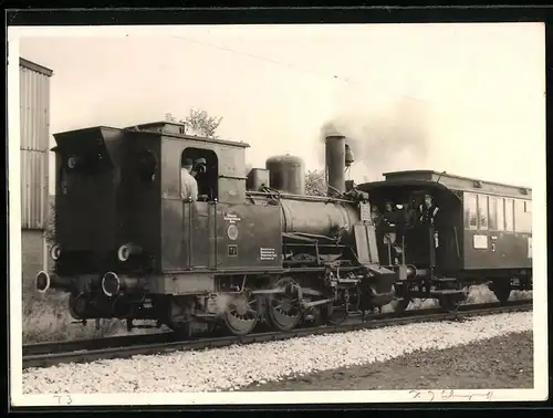 Fotografie Eisenbahn, Personenzug wird von Dampflok T3 geschoben