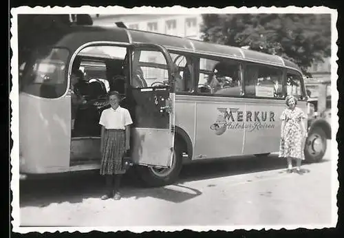 Fotografie Bus, Reisebus Merkur Autobus-Reisen