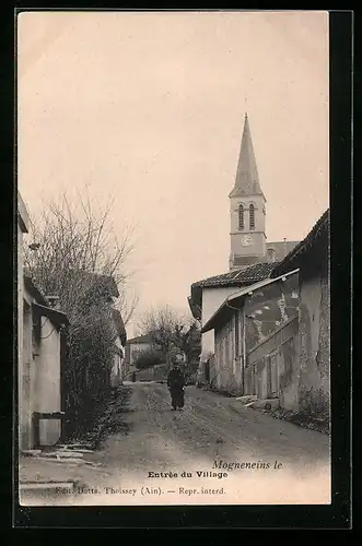 AK Mogneneins, Entrée du Village